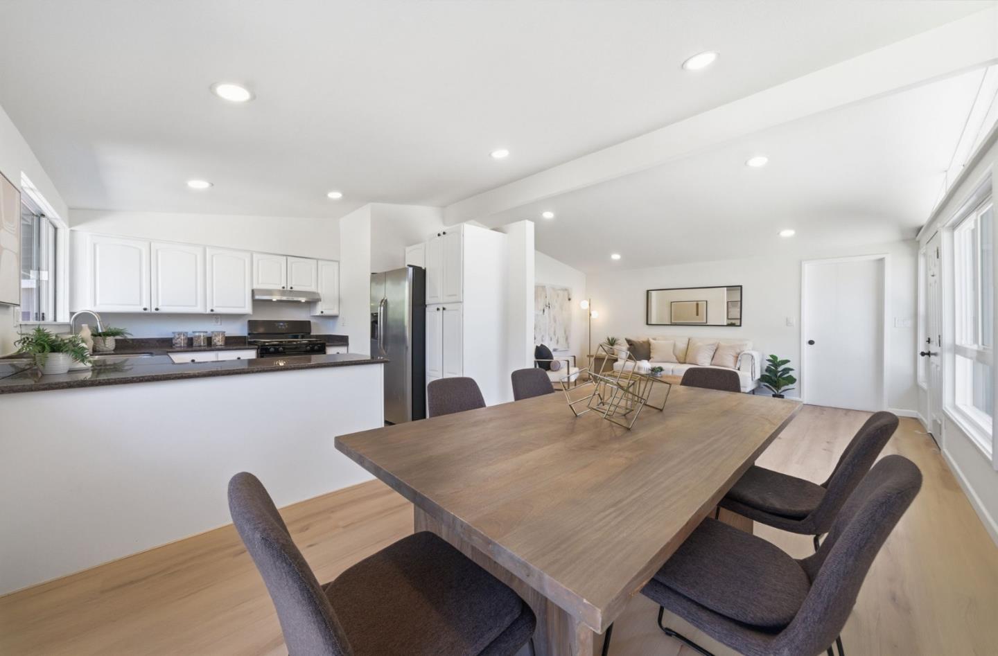 Detail Gallery Image 8 of 28 For 1377 Sandia Ave, Sunnyvale,  CA 94089 - 3 Beds | 2 Baths