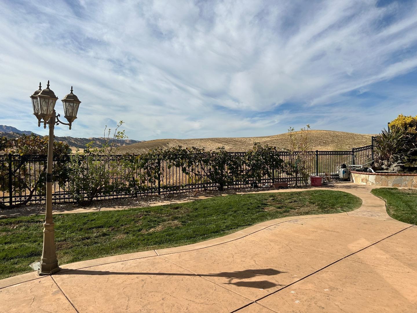 Detail Gallery Image 11 of 19 For 2791 St Andrews Dr, Brentwood,  CA 94513 - 5 Beds | 3/1 Baths