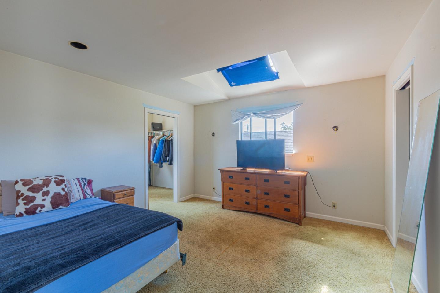 Detail Gallery Image 17 of 33 For 33 Portola Ave, Monterey,  CA 93940 - 4 Beds | 2 Baths