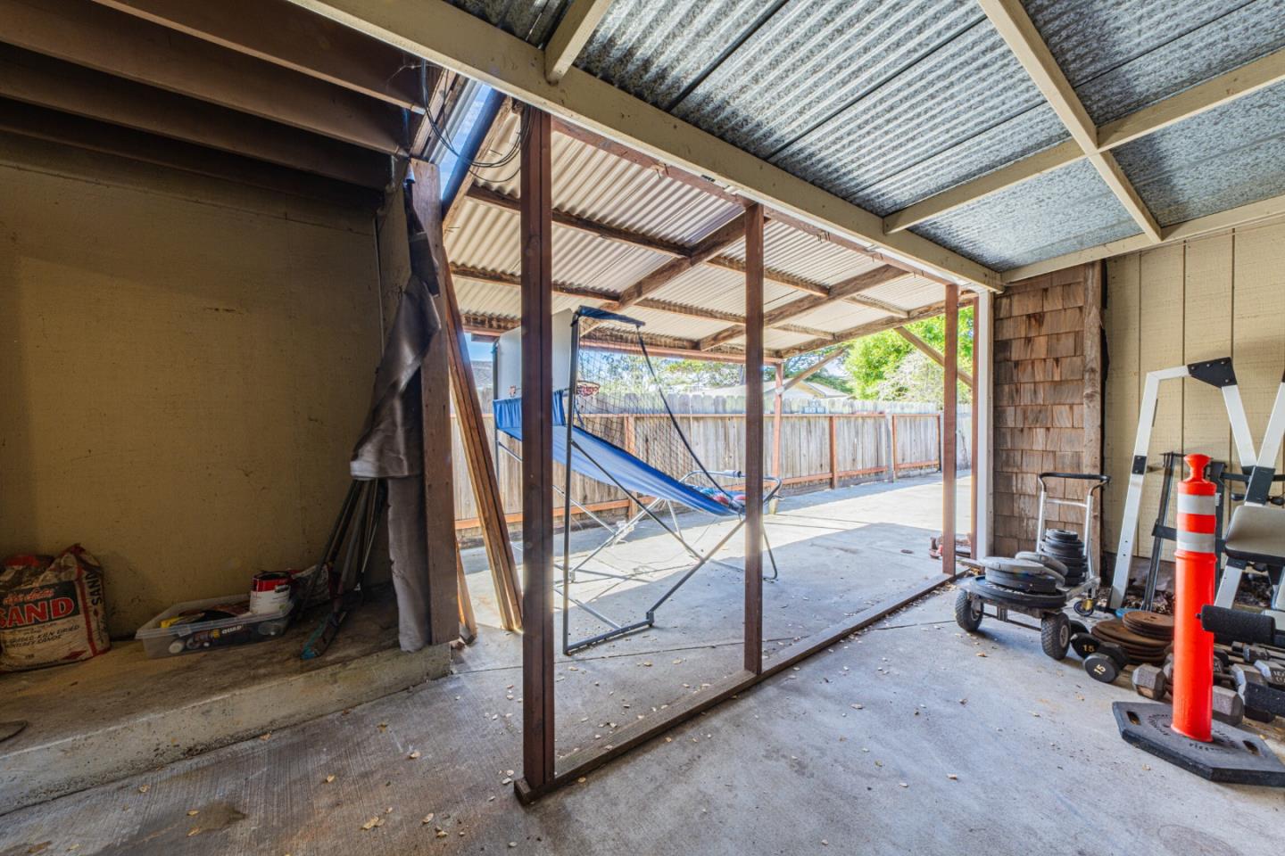 Detail Gallery Image 20 of 33 For 33 Portola Ave, Monterey,  CA 93940 - 4 Beds | 2 Baths