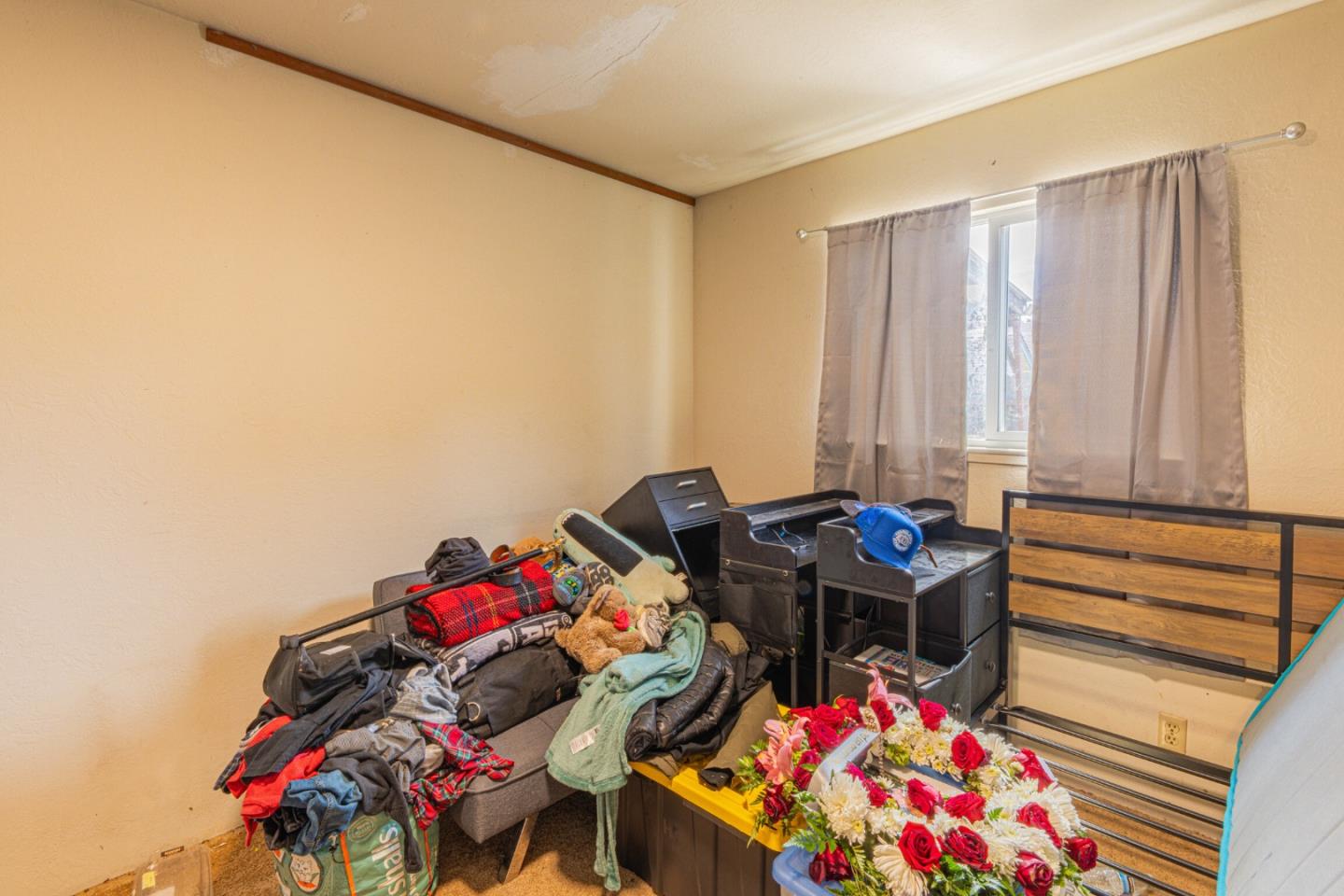 Detail Gallery Image 27 of 33 For 33 Portola Ave, Monterey,  CA 93940 - 4 Beds | 2 Baths