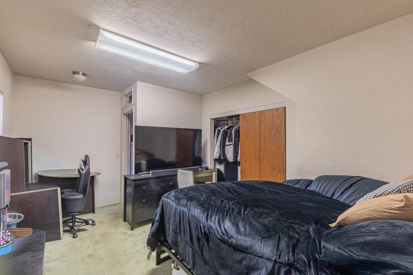 Detail Gallery Image 28 of 33 For 33 Portola Ave, Monterey,  CA 93940 - 4 Beds | 2 Baths