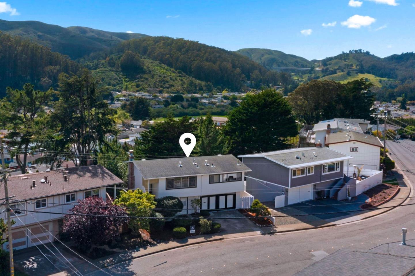 Detail Gallery Image 33 of 47 For 1269 Alicante Dr, Pacifica,  CA 94044 - 3 Beds | 3 Baths