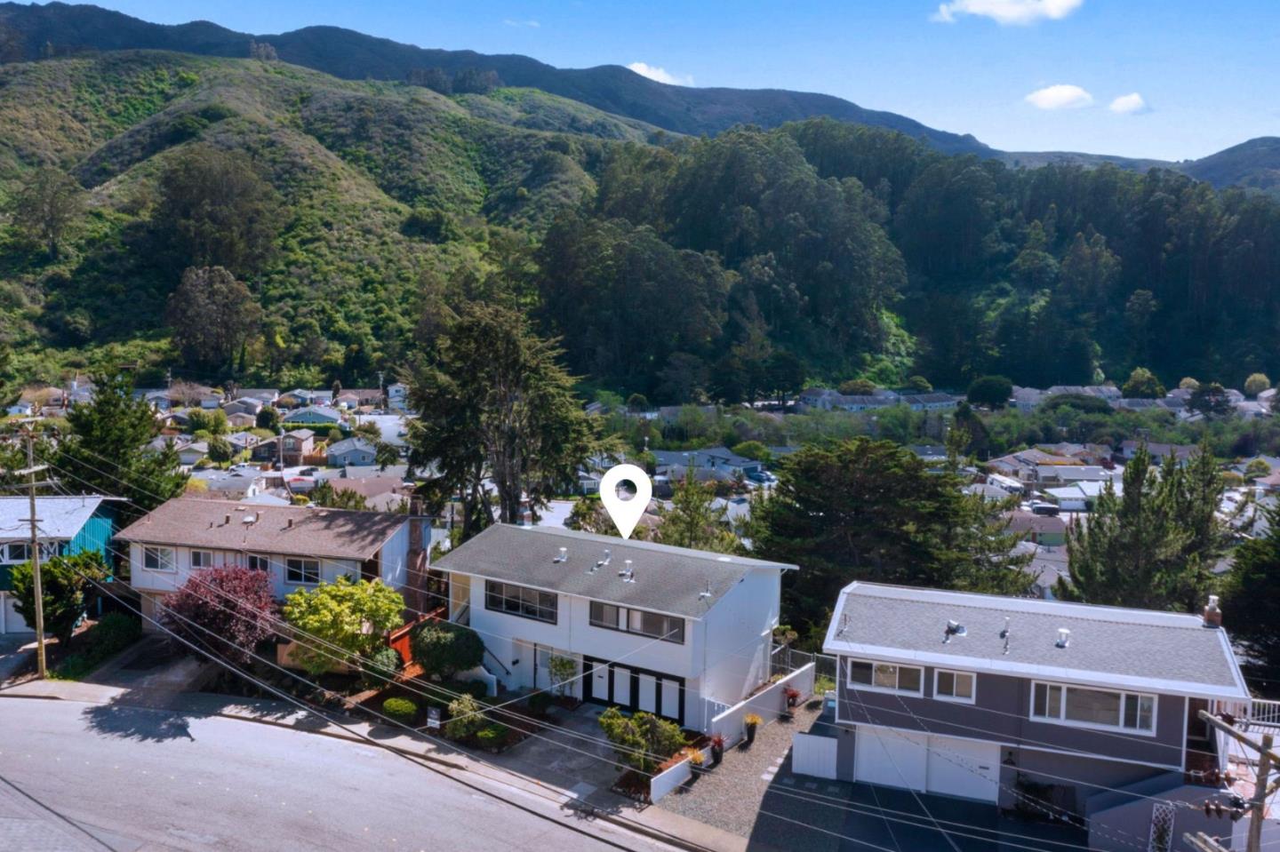 Detail Gallery Image 34 of 47 For 1269 Alicante Dr, Pacifica,  CA 94044 - 3 Beds | 3 Baths