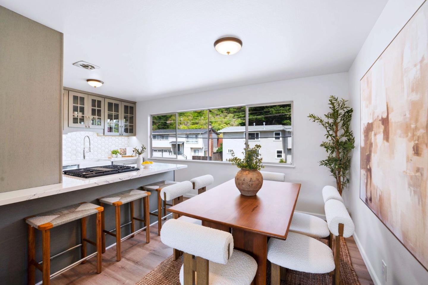 Detail Gallery Image 6 of 47 For 1269 Alicante Dr, Pacifica,  CA 94044 - 3 Beds | 3 Baths