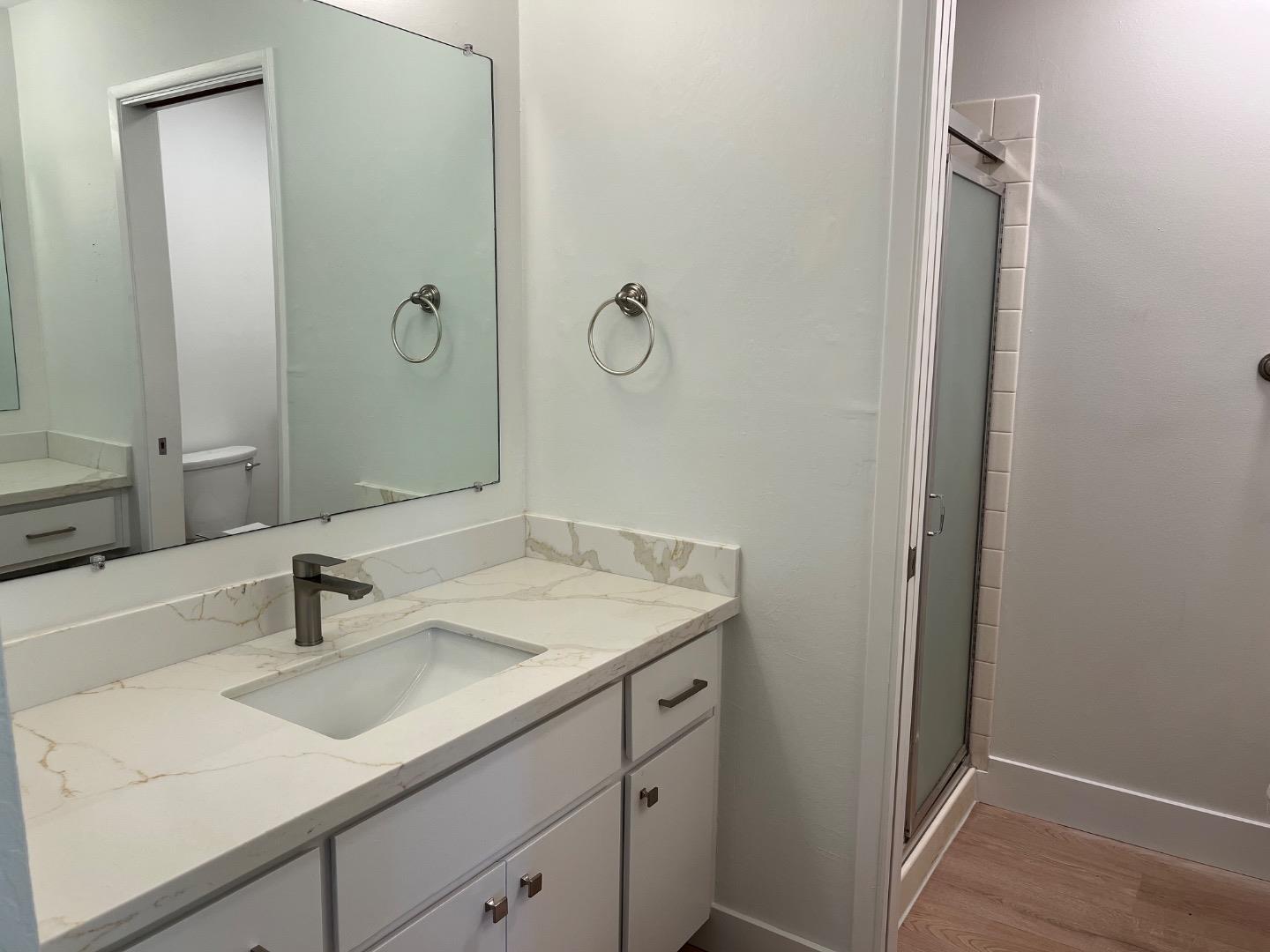 Detail Gallery Image 14 of 21 For 210 Beach Park Blvd, Foster City,  CA 94404 - 3 Beds | 2/1 Baths