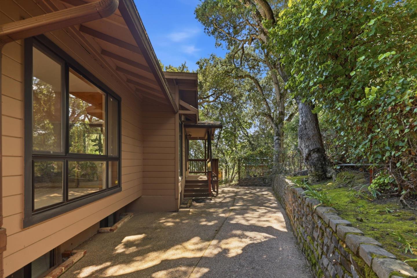 Detail Gallery Image 37 of 41 For 9 Russell Ave, Portola Valley,  CA 94028 - 2 Beds | 2 Baths