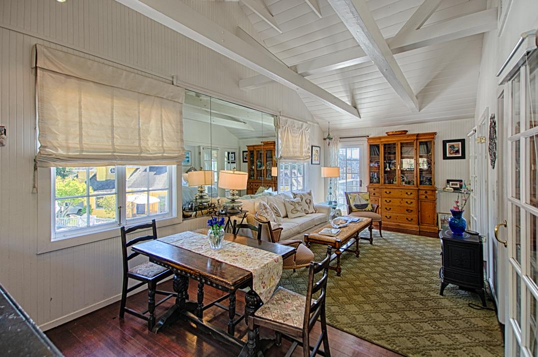 Detail Gallery Image 11 of 29 For Capitola Ave, Capitola,  CA 95010 - 3 Beds | 2 Baths