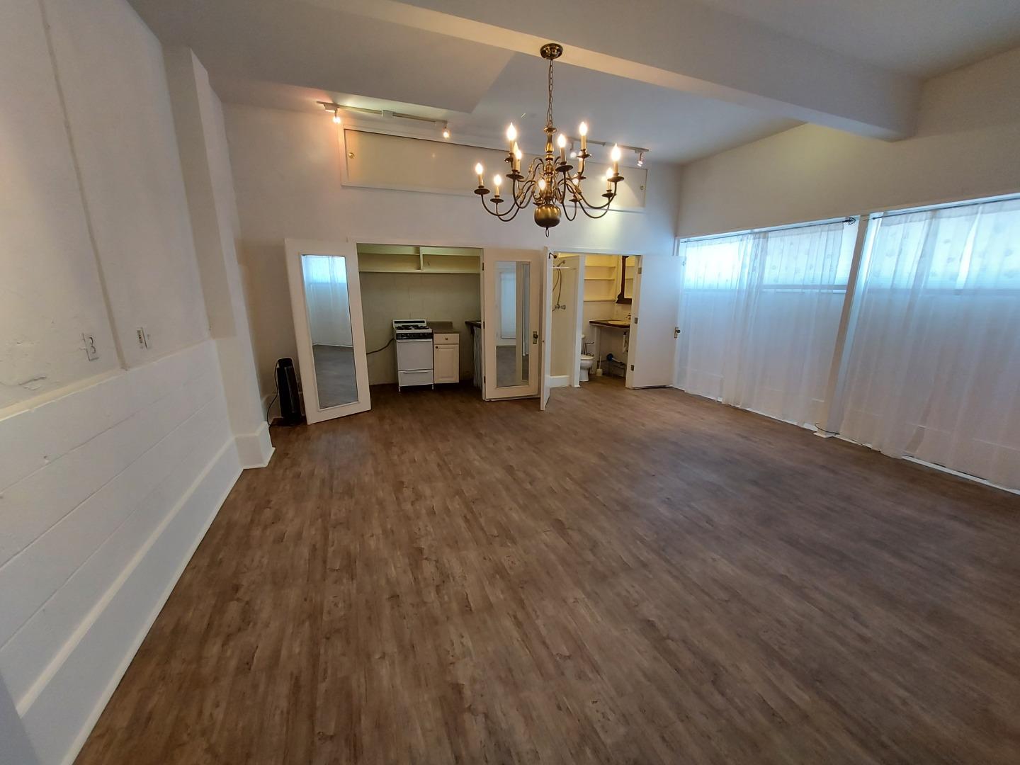 Detail Gallery Image 24 of 29 For Capitola Ave, Capitola,  CA 95010 - 3 Beds | 2 Baths