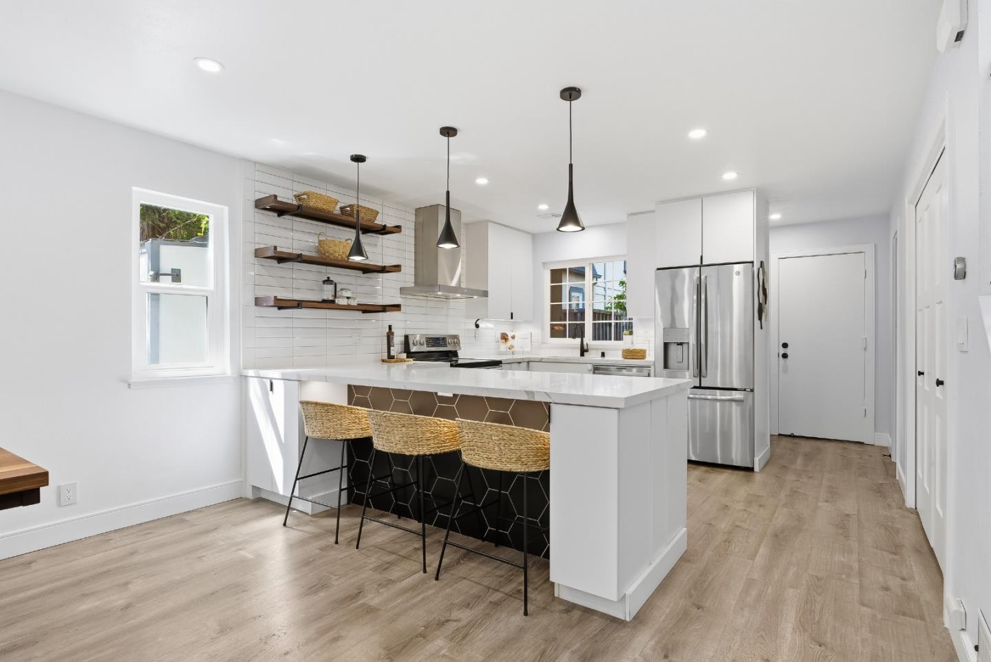 Detail Gallery Image 10 of 39 For 828 Rue Montagne, Campbell,  CA 95008 - 2 Beds | 2/1 Baths