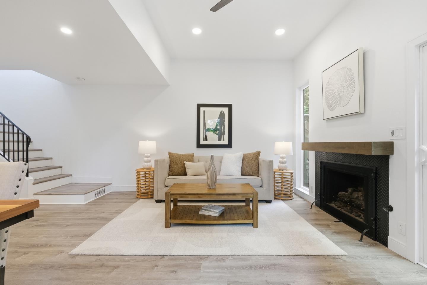 Detail Gallery Image 17 of 39 For 828 Rue Montagne, Campbell,  CA 95008 - 2 Beds | 2/1 Baths