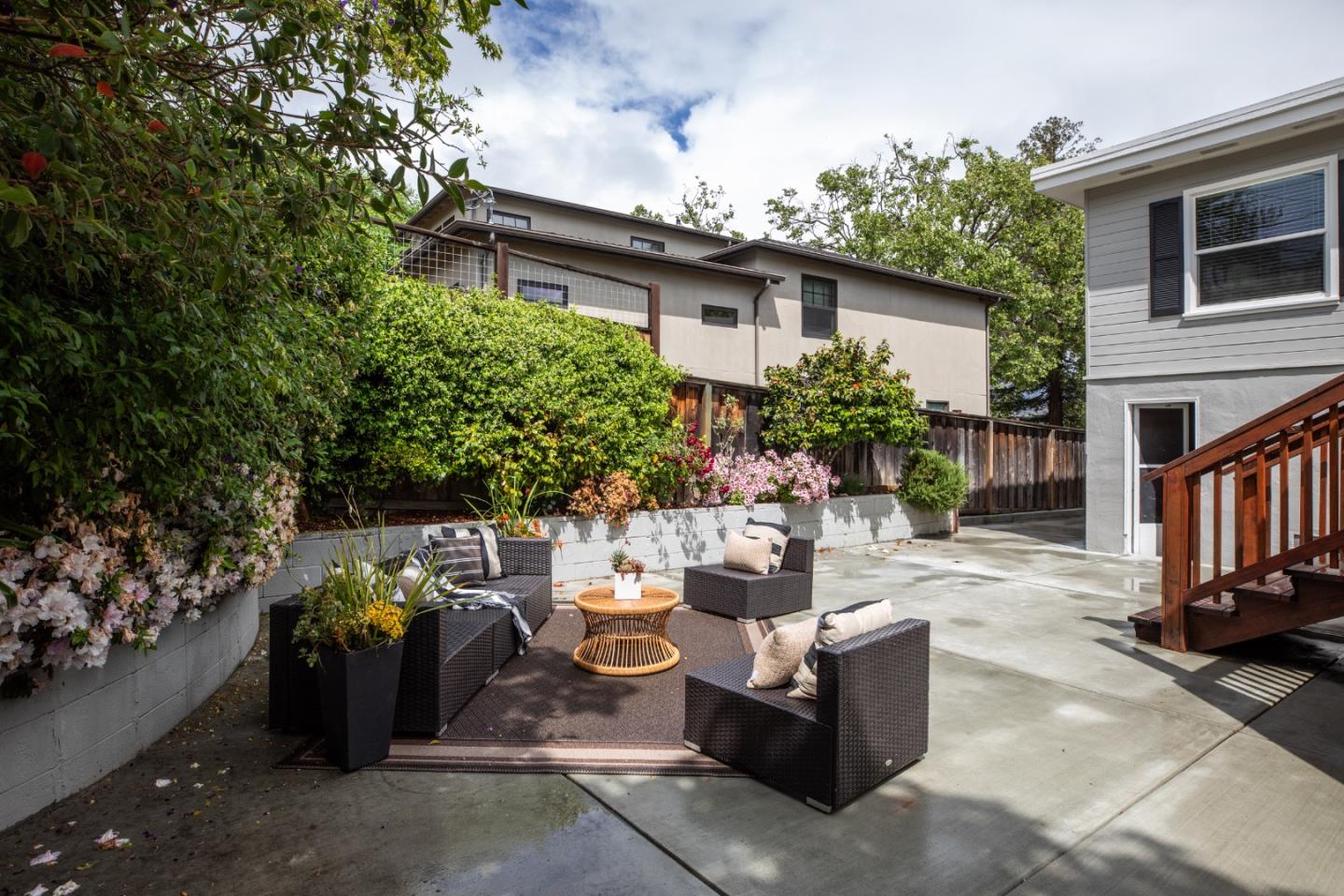 Detail Gallery Image 23 of 34 For 1802 Alameda De Las Pulgas, Redwood City,  CA 94061 - 4 Beds | 2 Baths