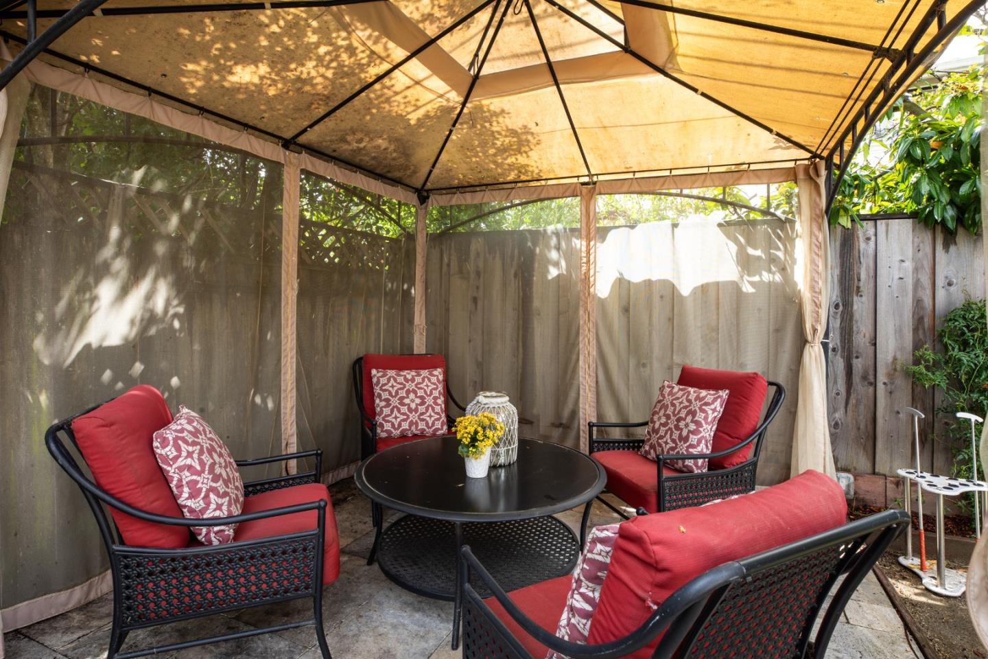 Detail Gallery Image 27 of 34 For 1802 Alameda De Las Pulgas, Redwood City,  CA 94061 - 4 Beds | 2 Baths