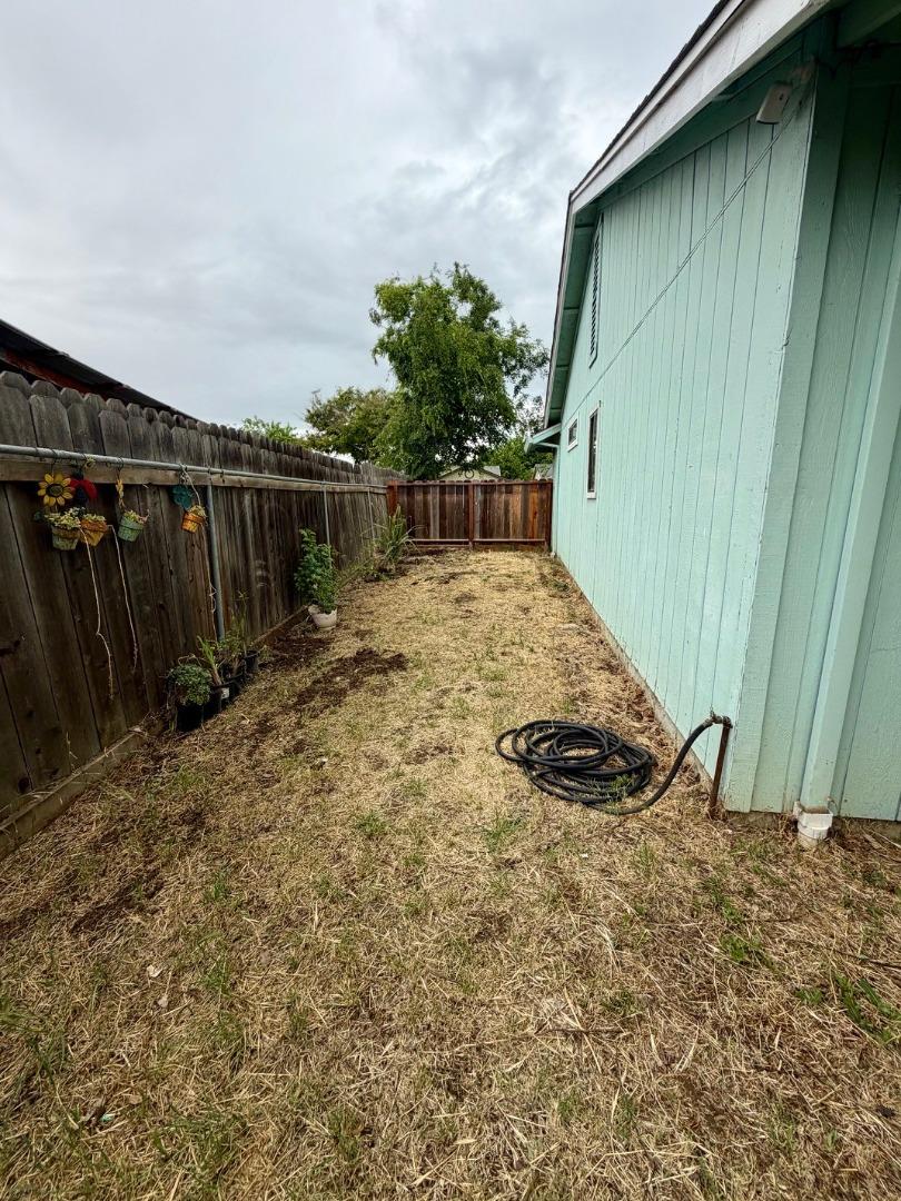 Detail Gallery Image 25 of 25 For 252 Finster St, Patterson,  CA 95363 - 3 Beds | 2 Baths