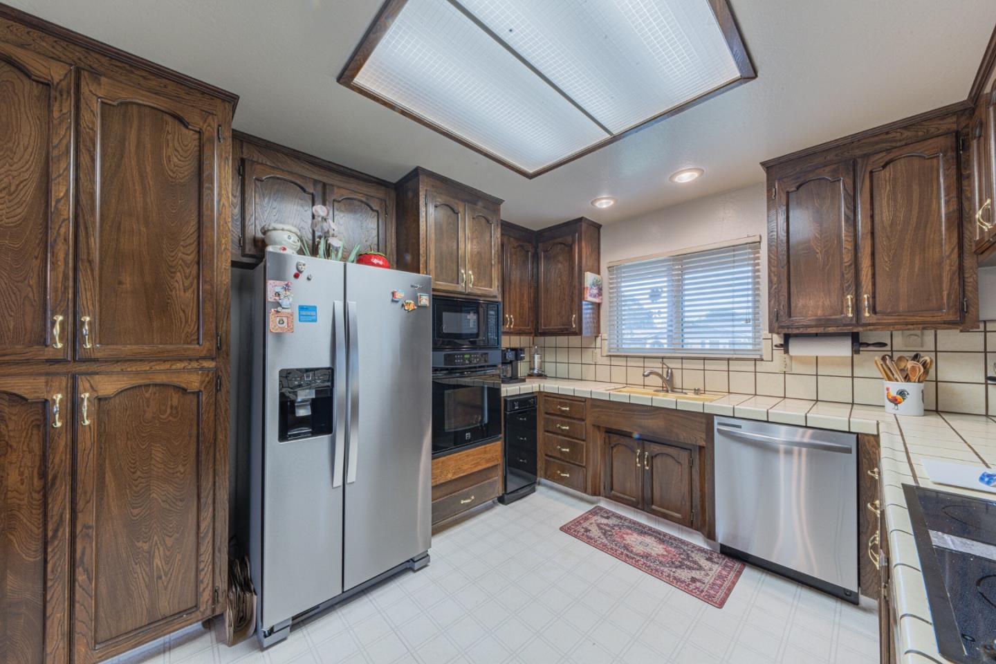 Detail Gallery Image 14 of 38 For 11763 Augusta Dr, Salinas,  CA 93906 - 3 Beds | 2 Baths