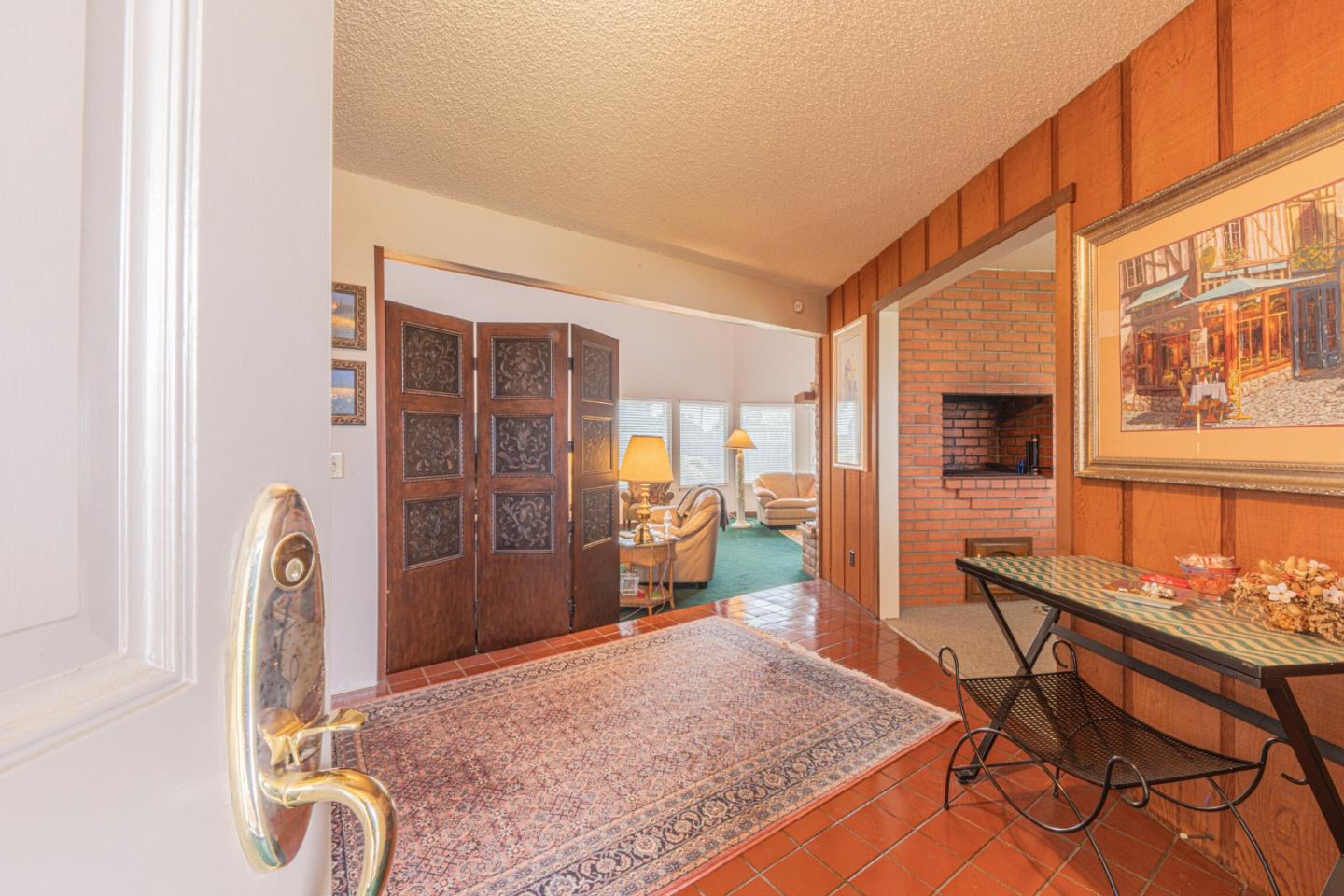 Detail Gallery Image 4 of 38 For 11763 Augusta Dr, Salinas,  CA 93906 - 3 Beds | 2 Baths