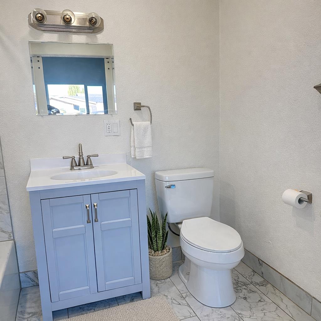 Detail Gallery Image 10 of 12 For 420 Bridgevale, Hollister,  CA 95023 - – Beds | – Baths