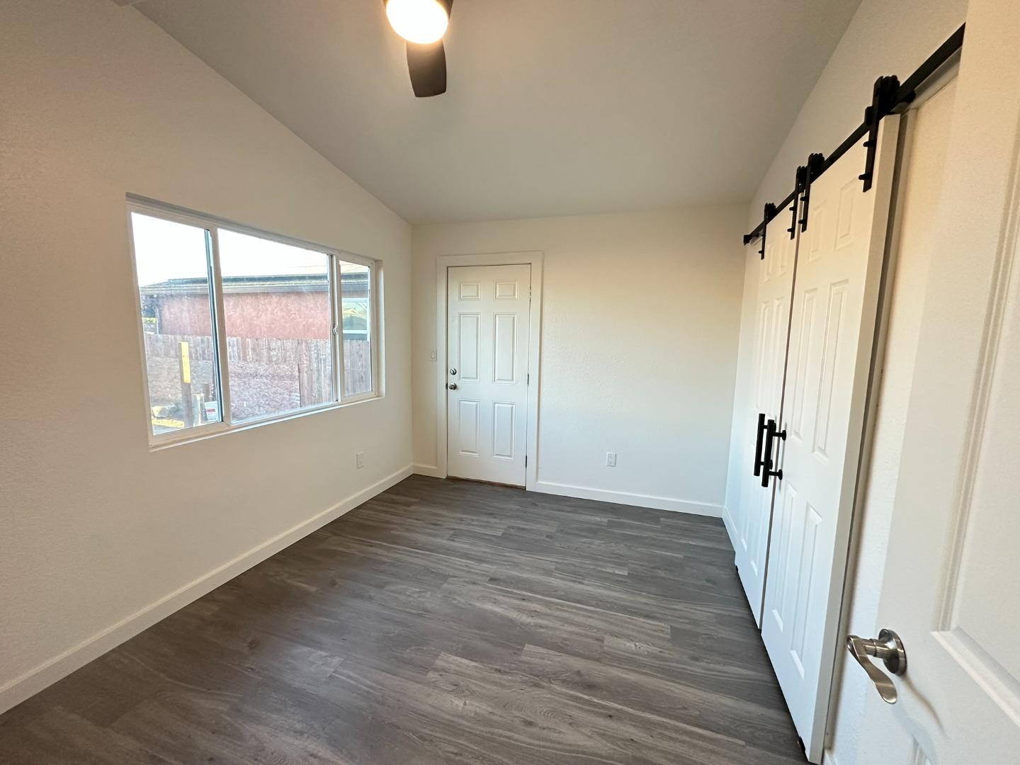 Detail Gallery Image 7 of 12 For 420 Bridgevale, Hollister,  CA 95023 - – Beds | – Baths