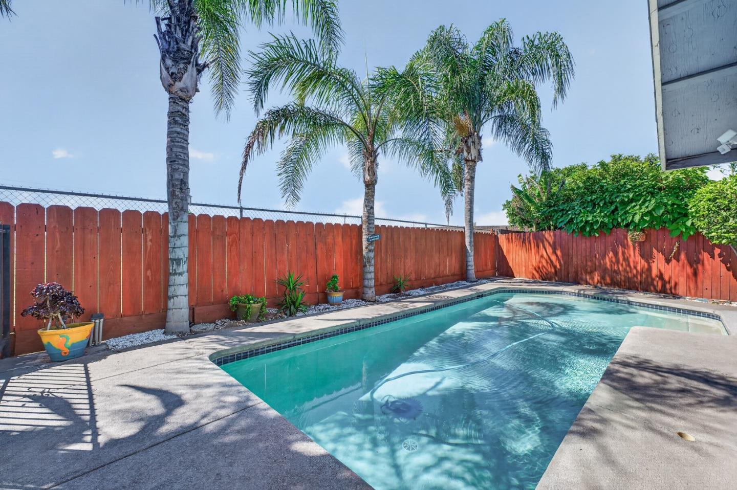 Detail Gallery Image 13 of 21 For 2250 Solitude Ln, Turlock,  CA 95380 - 3 Beds | 2 Baths