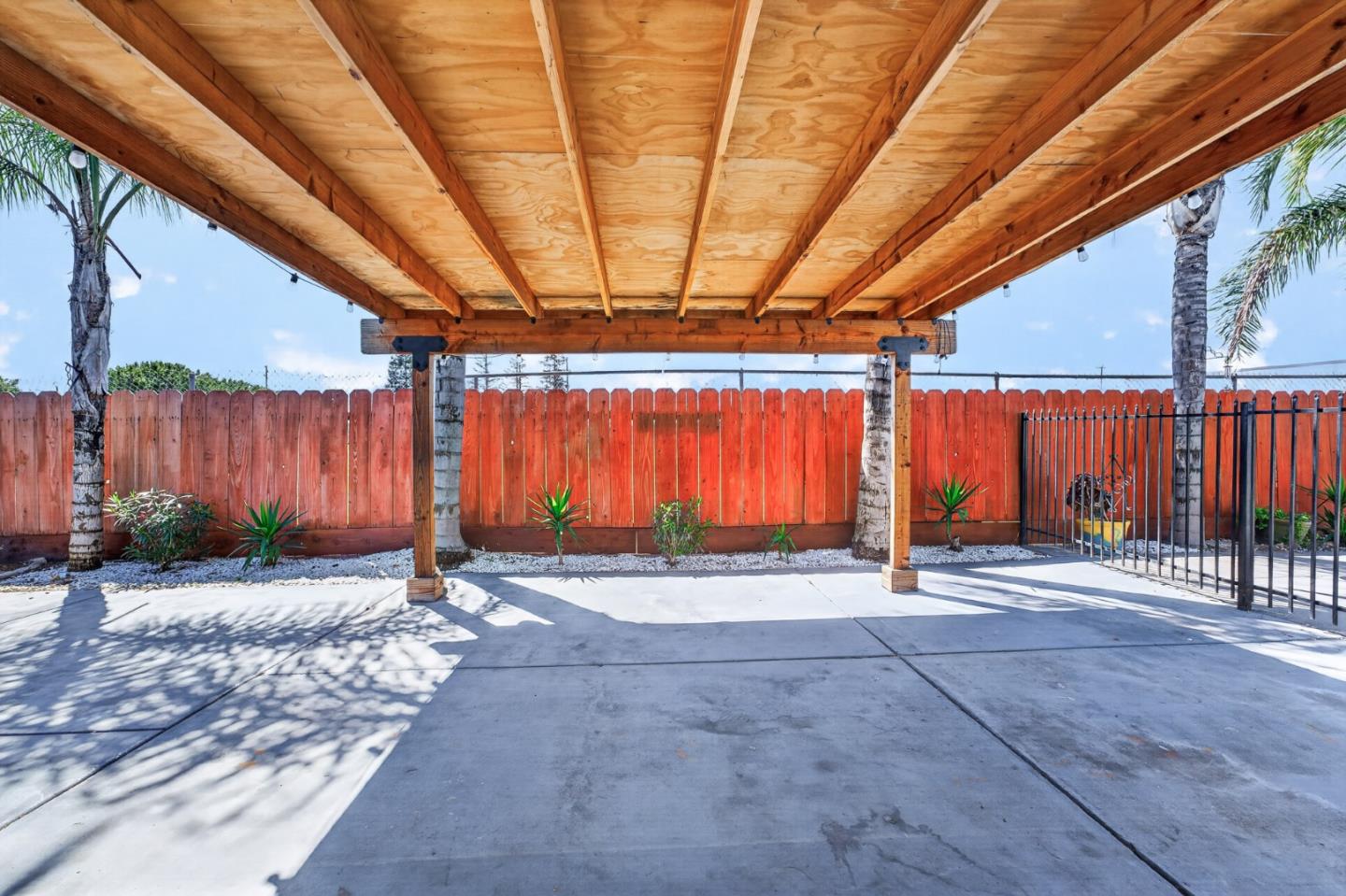 Detail Gallery Image 15 of 21 For 2250 Solitude Ln, Turlock,  CA 95380 - 3 Beds | 2 Baths