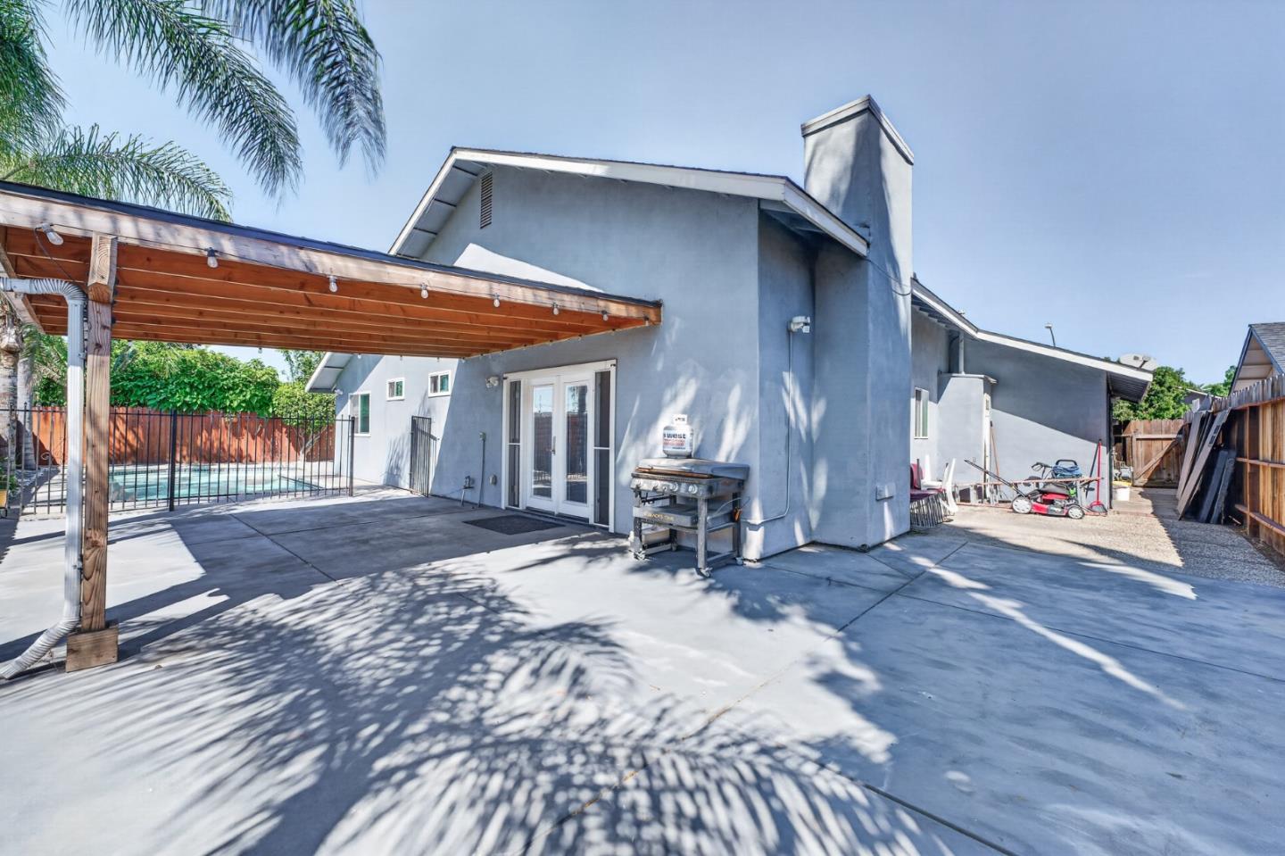 Detail Gallery Image 16 of 21 For 2250 Solitude Ln, Turlock,  CA 95380 - 3 Beds | 2 Baths