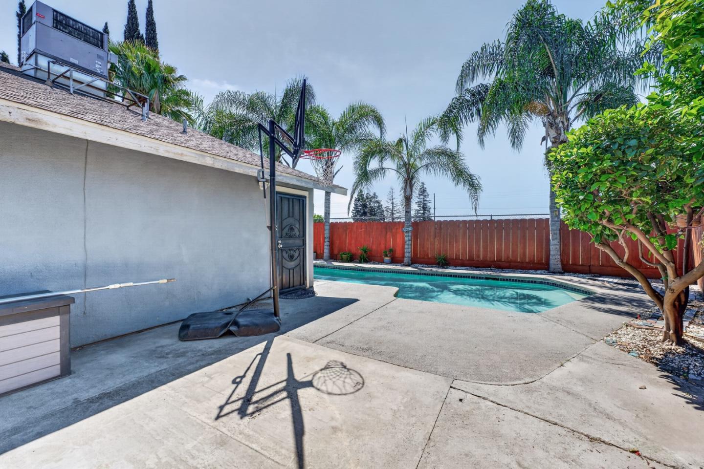 Detail Gallery Image 21 of 21 For 2250 Solitude Ln, Turlock,  CA 95380 - 3 Beds | 2 Baths