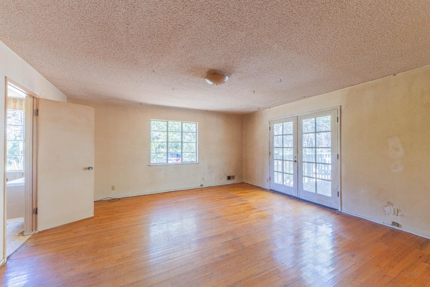 Detail Gallery Image 17 of 33 For 4083 Sunridge Rd, Pebble Beach,  CA 93953 - 4 Beds | 2/1 Baths