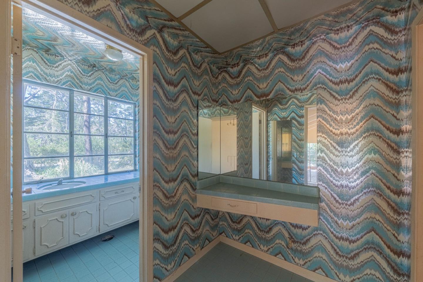 Detail Gallery Image 27 of 33 For 4083 Sunridge Rd, Pebble Beach,  CA 93953 - 4 Beds | 2/1 Baths