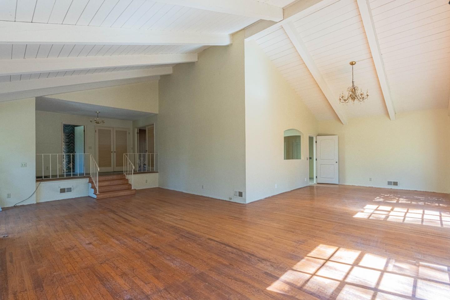 Detail Gallery Image 8 of 33 For 4083 Sunridge Rd, Pebble Beach,  CA 93953 - 4 Beds | 2/1 Baths