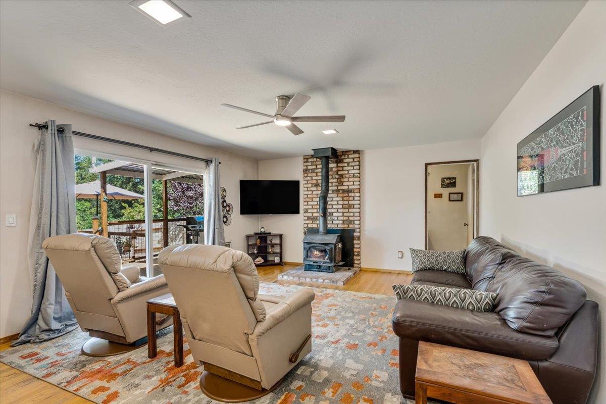 Detail Gallery Image 23 of 52 For 8633 Glen Arbor Rd, Ben Lomond,  CA 95005 - 3 Beds | 2/1 Baths