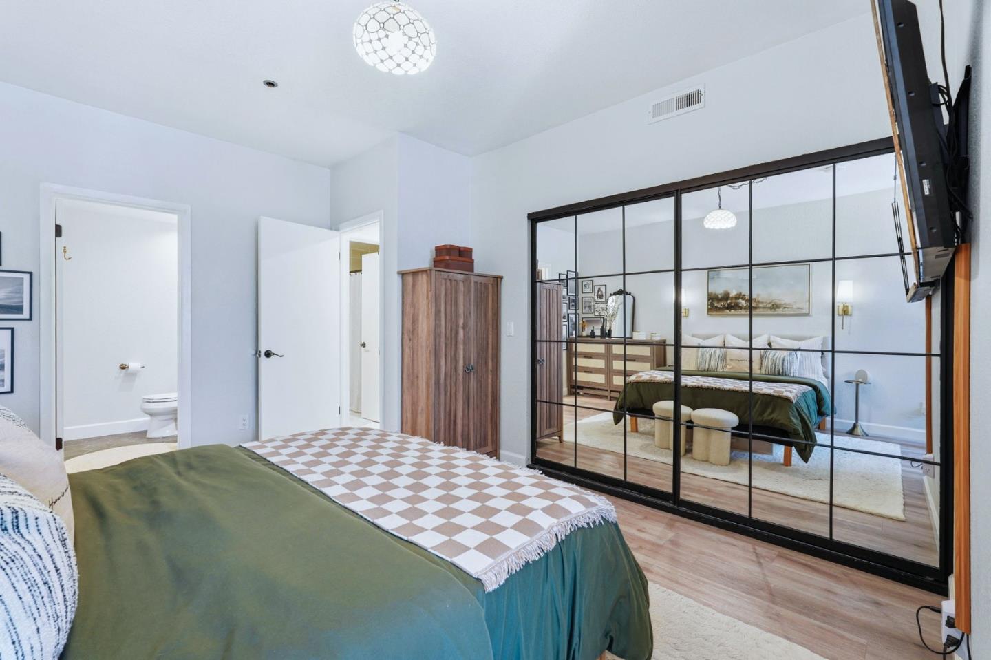 Detail Gallery Image 16 of 32 For 411 Park Ave #106,  San Jose,  CA 95110 - 2 Beds | 2 Baths