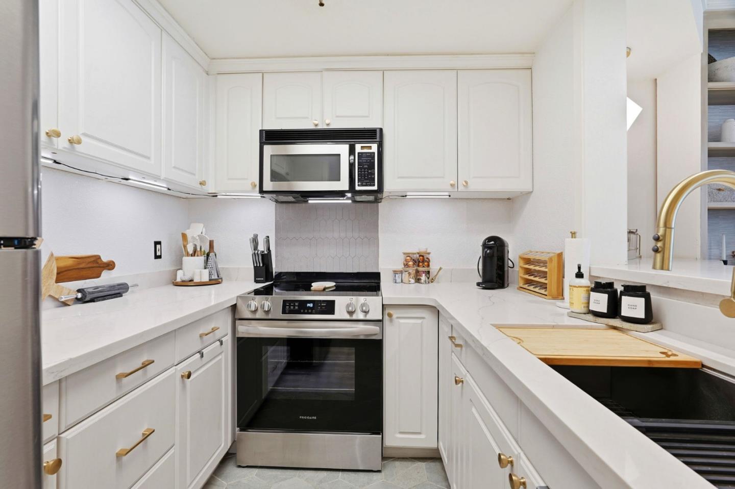 Detail Gallery Image 6 of 32 For 411 Park Ave #106,  San Jose,  CA 95110 - 2 Beds | 2 Baths