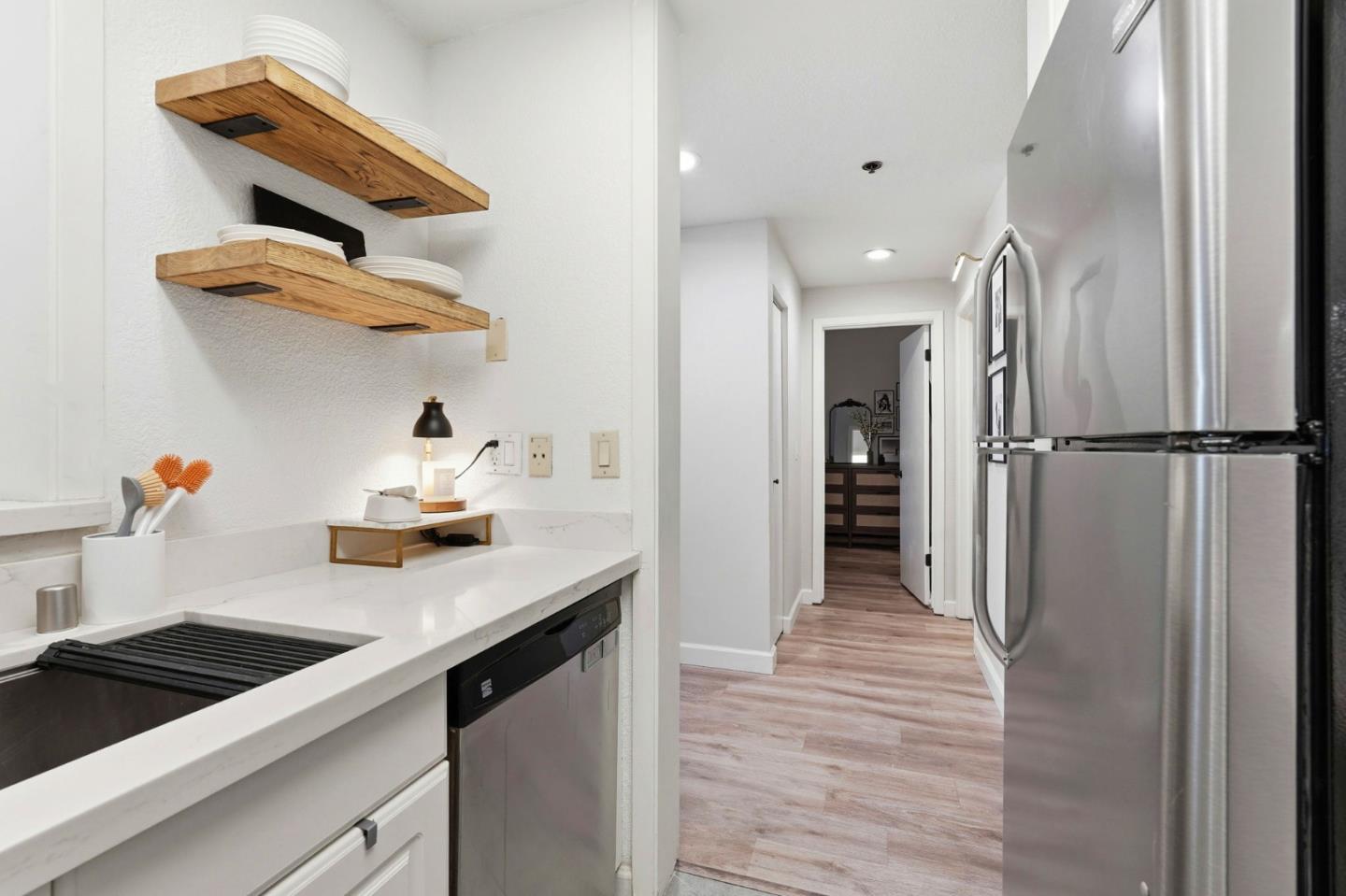 Detail Gallery Image 7 of 32 For 411 Park Ave #106,  San Jose,  CA 95110 - 2 Beds | 2 Baths