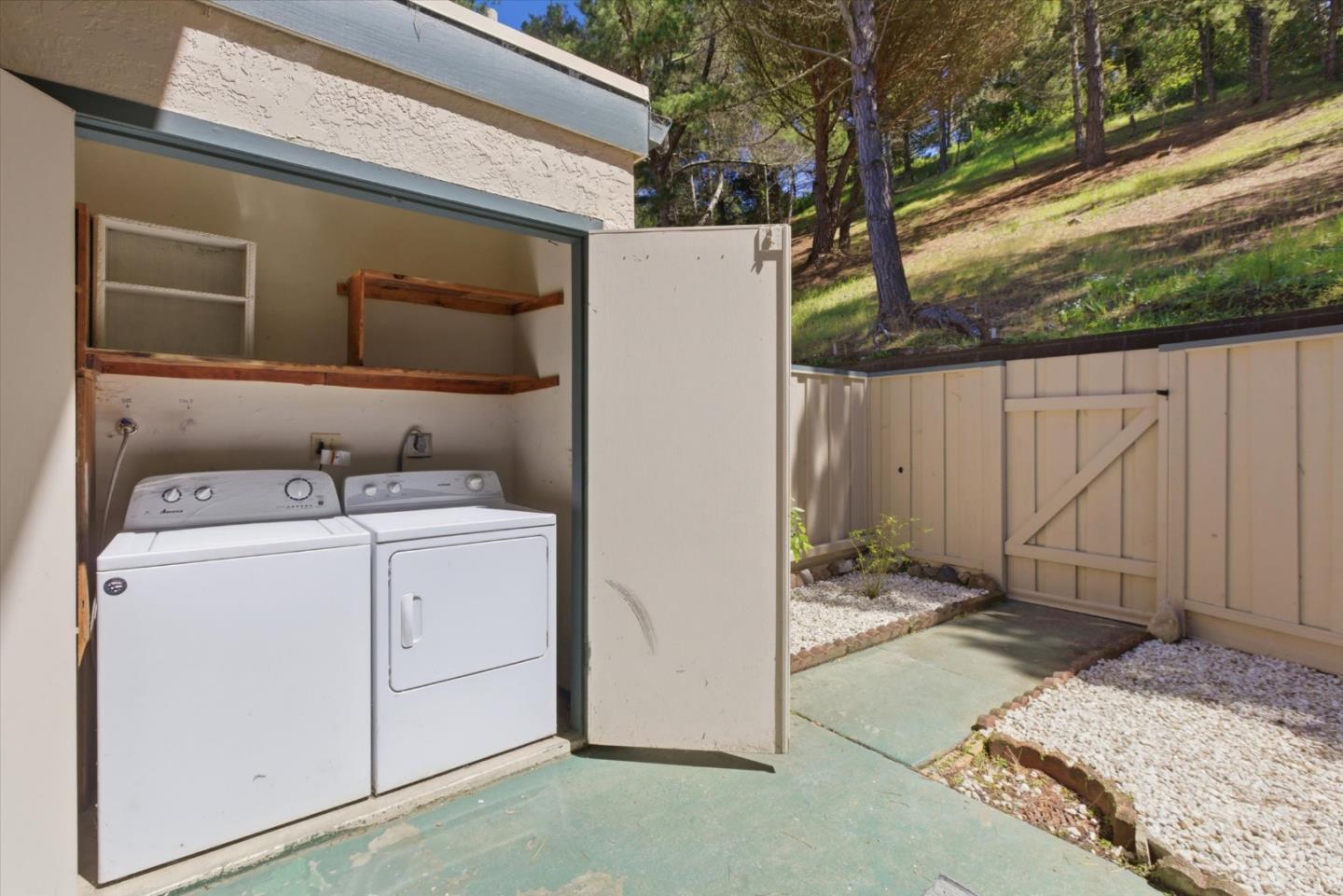 Detail Gallery Image 21 of 27 For 1314 Terra Nova Blvd, Pacifica,  CA 94044 - 3 Beds | 2 Baths