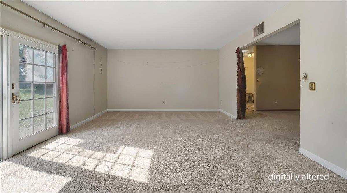 Detail Gallery Image 12 of 28 For 15400 Oak Hills Dr, Salinas,  CA 93907 - 3 Beds | 2 Baths