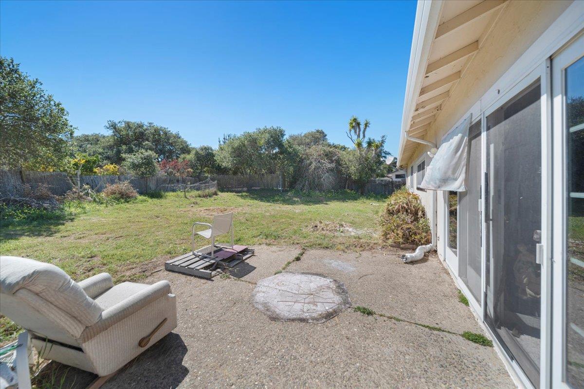 Detail Gallery Image 24 of 28 For 15400 Oak Hills Dr, Salinas,  CA 93907 - 3 Beds | 2 Baths