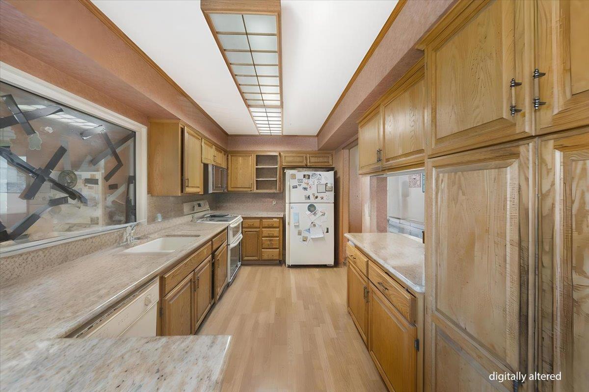 Detail Gallery Image 5 of 28 For 15400 Oak Hills Dr, Salinas,  CA 93907 - 3 Beds | 2 Baths