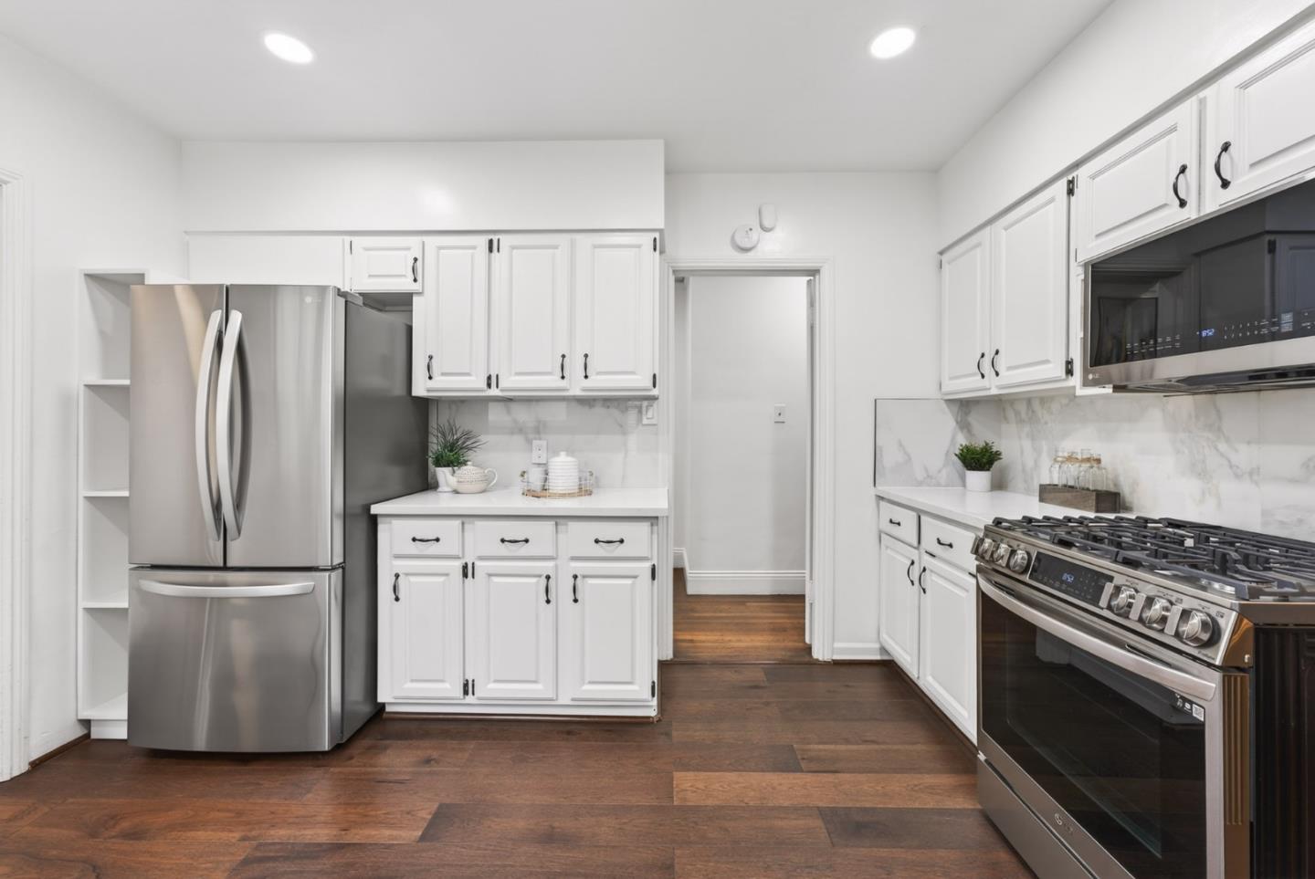 Detail Gallery Image 15 of 49 For 335 Yerba Buena Ave, San Francisco,  CA 94127 - 3 Beds | 1/1 Baths