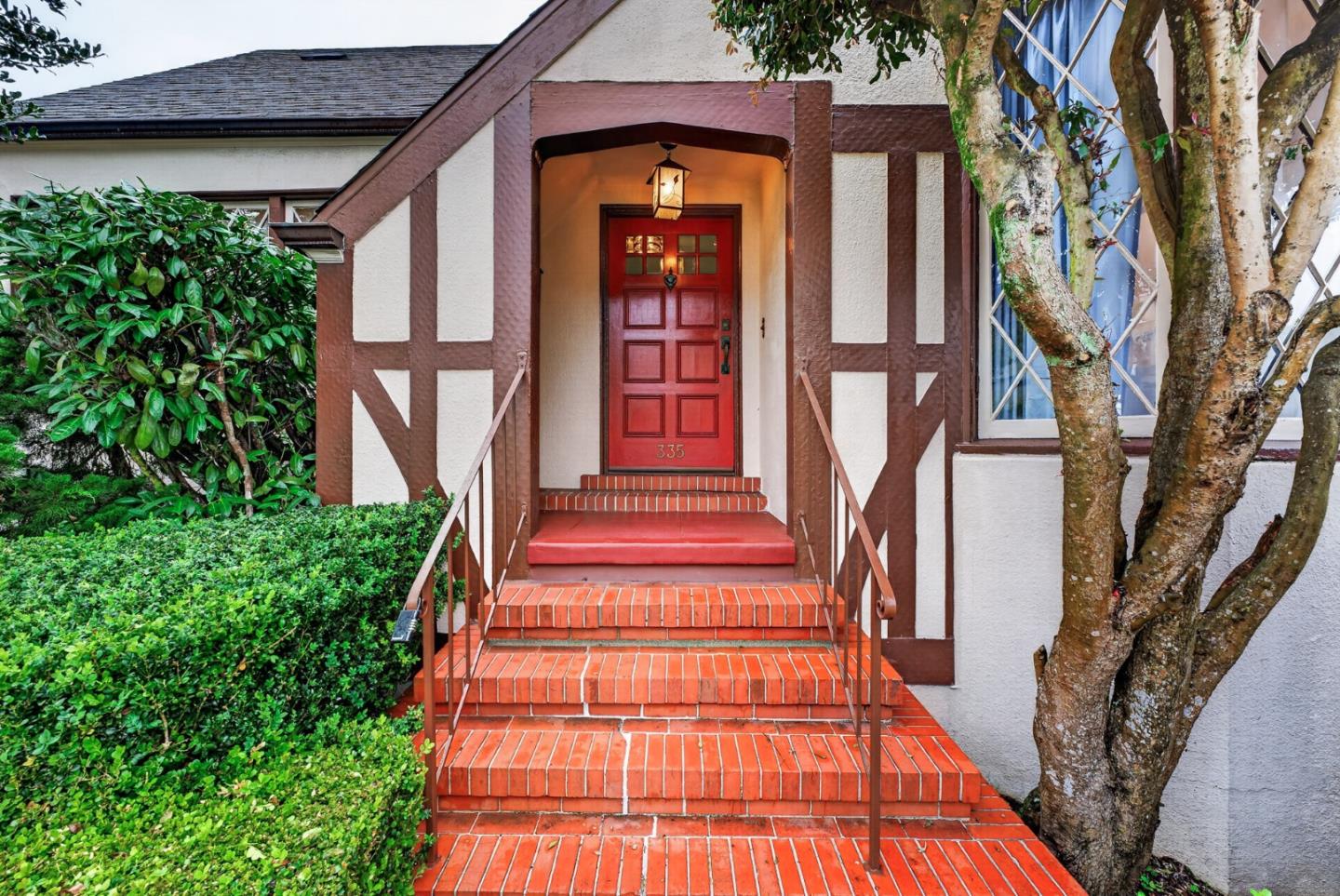 Detail Gallery Image 4 of 49 For 335 Yerba Buena Ave, San Francisco,  CA 94127 - 3 Beds | 1/1 Baths