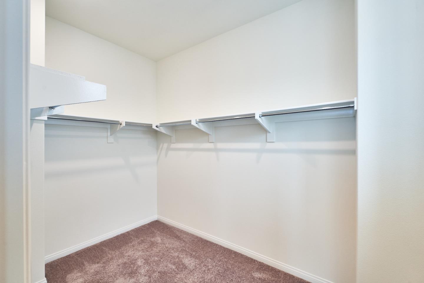 Detail Gallery Image 6 of 19 For 729 Daniel Freeman Cir, Inglewood,  CA 90301 - 4 Beds | 3/1 Baths