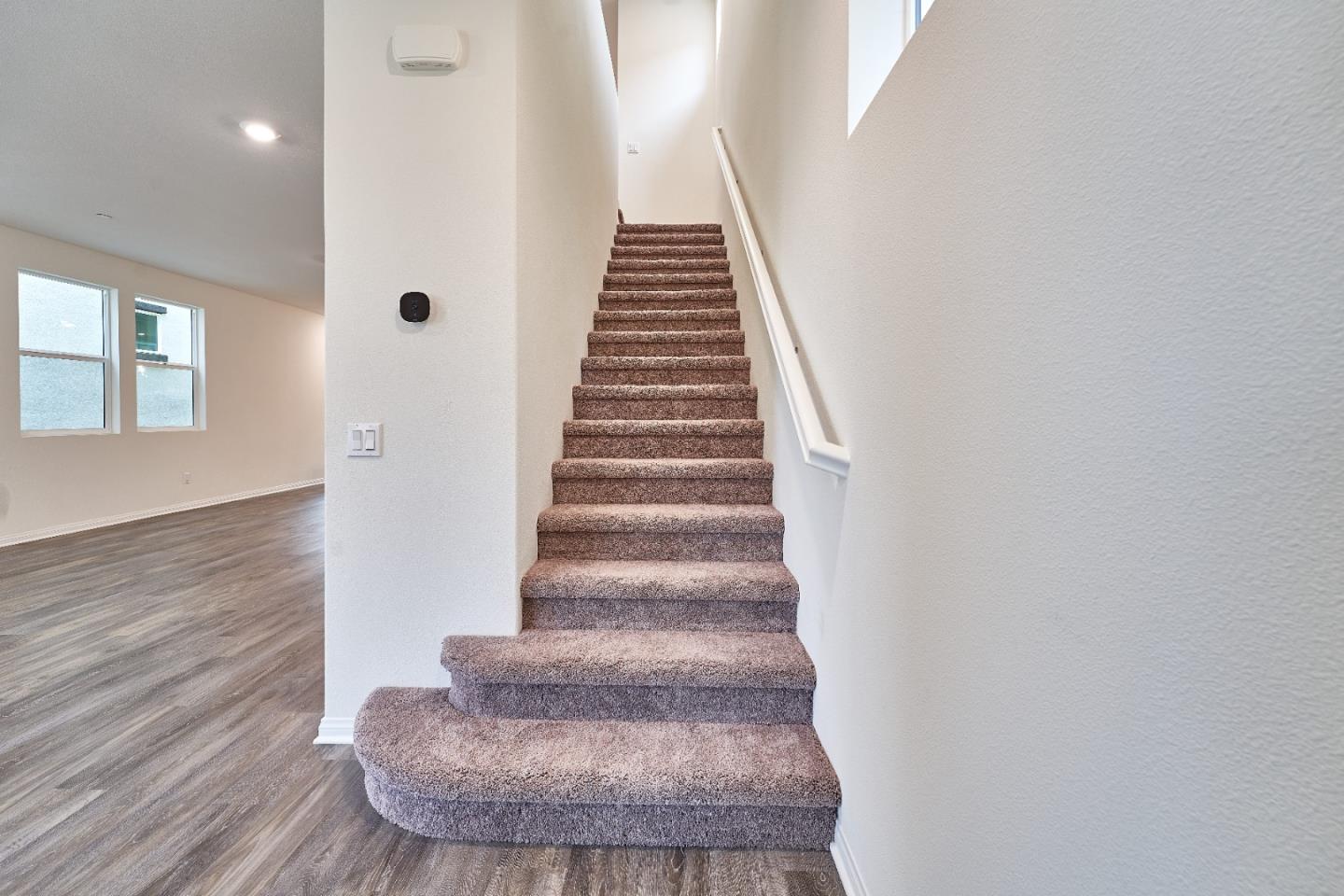 Detail Gallery Image 9 of 19 For 729 Daniel Freeman Cir, Inglewood,  CA 90301 - 4 Beds | 3/1 Baths