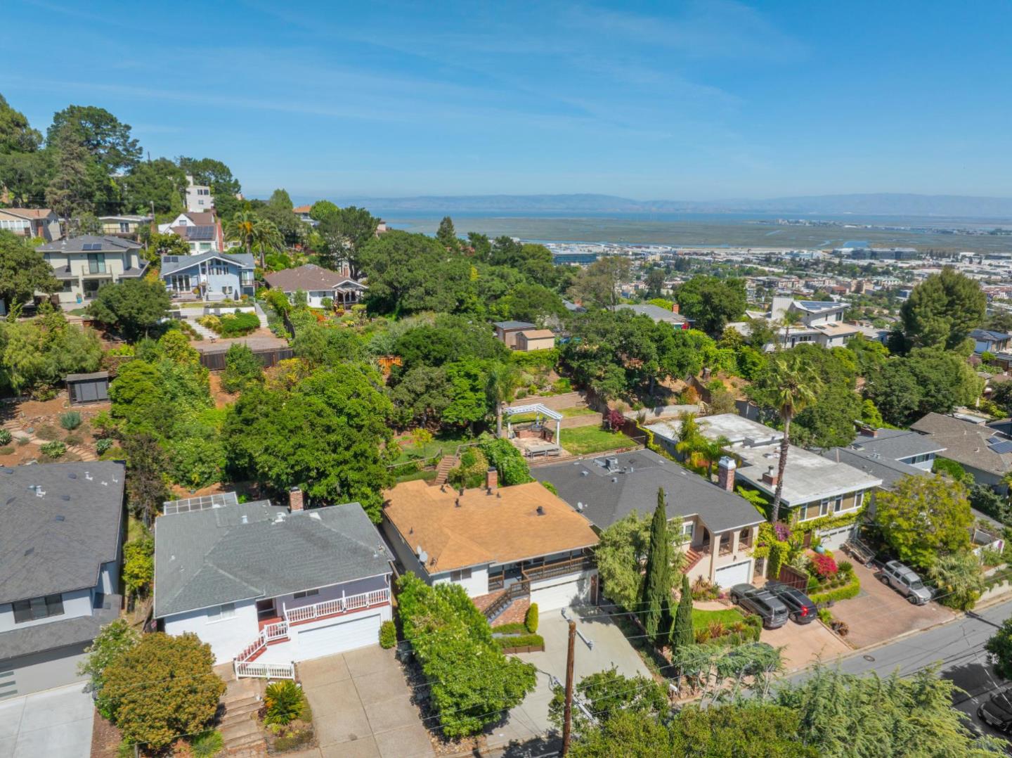 Detail Gallery Image 80 of 85 For 248 Highland Ave, San Carlos,  CA 94070 - 3 Beds | 3 Baths