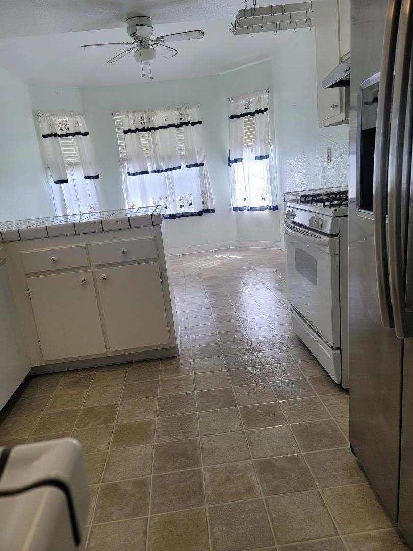 Detail Gallery Image 10 of 24 For 1801 Theron Way, Modesto,  CA 95351 - 3 Beds | 2 Baths