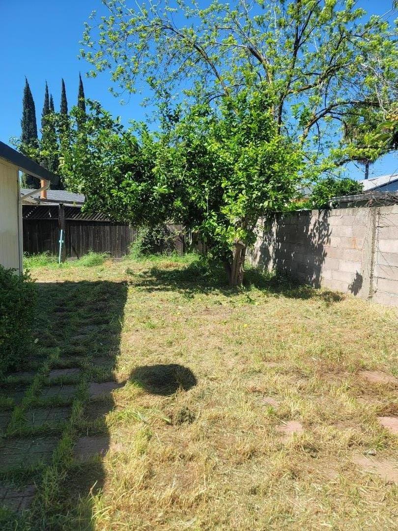 Detail Gallery Image 22 of 24 For 1801 Theron Way, Modesto,  CA 95351 - 3 Beds | 2 Baths