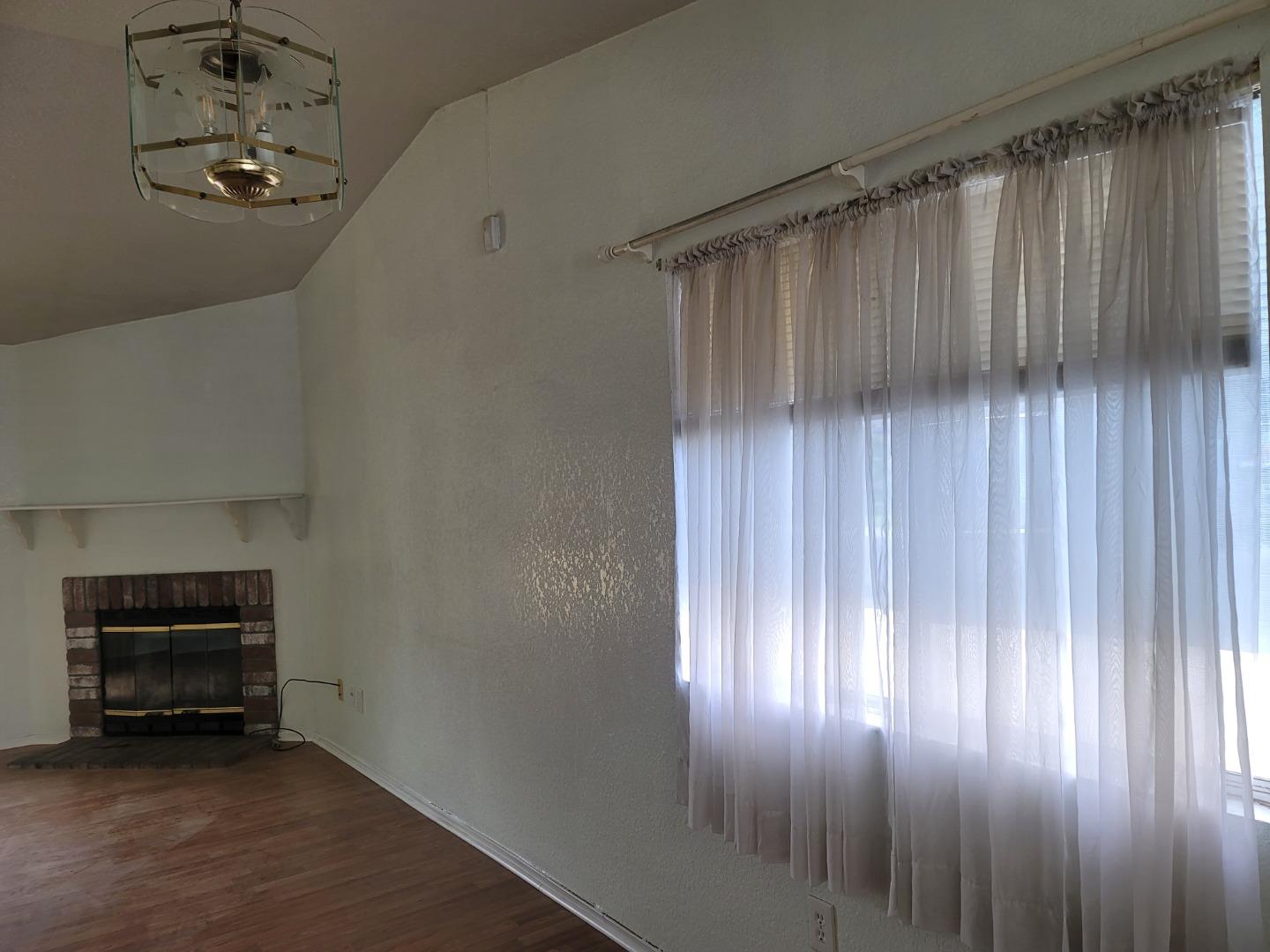 Detail Gallery Image 6 of 24 For 1801 Theron Way, Modesto,  CA 95351 - 3 Beds | 2 Baths