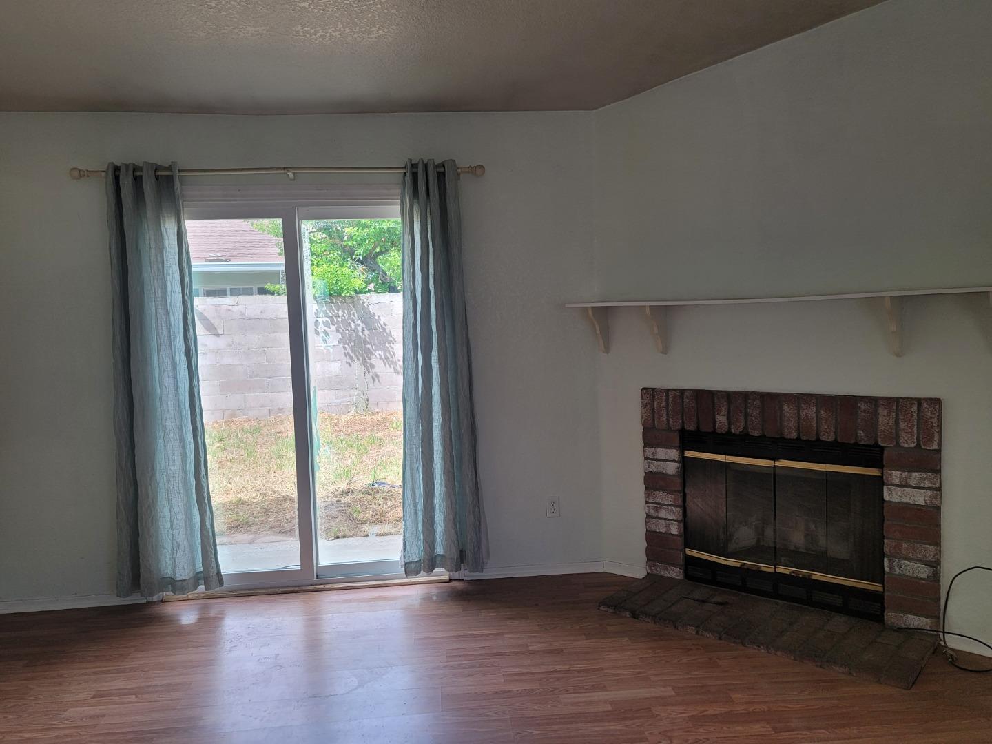 Detail Gallery Image 7 of 24 For 1801 Theron Way, Modesto,  CA 95351 - 3 Beds | 2 Baths