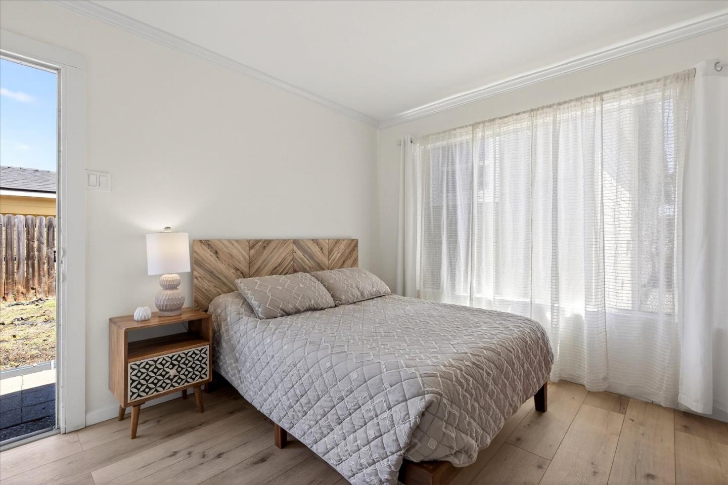 Detail Gallery Image 17 of 31 For 2451 65th Ave, Oakland,  CA 94605 - 3 Beds | 2 Baths