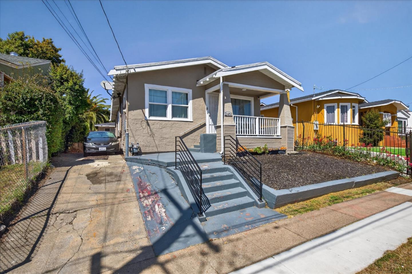 Detail Gallery Image 30 of 31 For 2451 65th Ave, Oakland,  CA 94605 - 3 Beds | 2 Baths