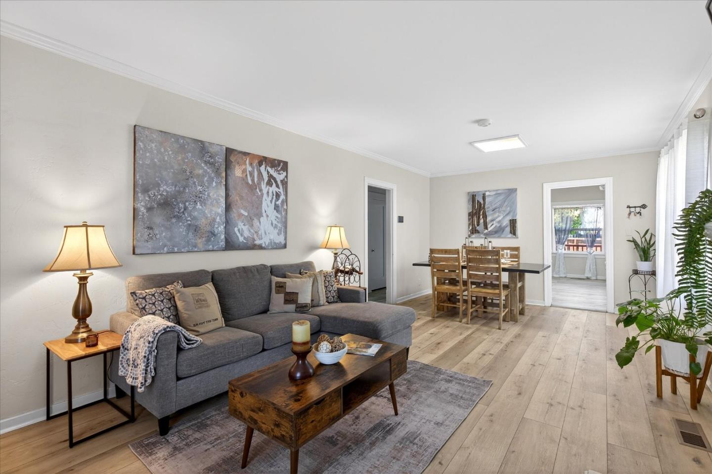 Detail Gallery Image 5 of 31 For 2451 65th Ave, Oakland,  CA 94605 - 3 Beds | 2 Baths