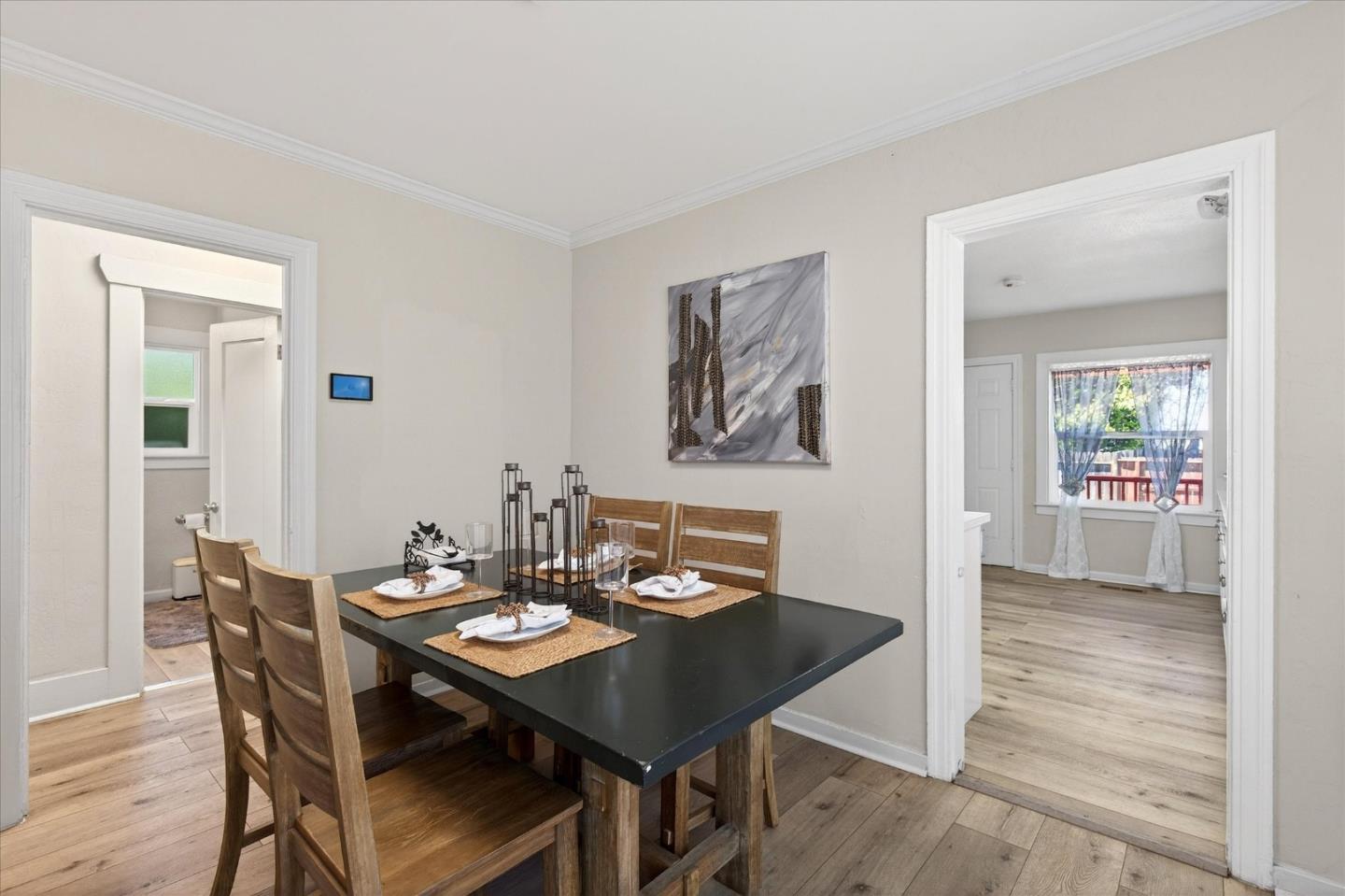 Detail Gallery Image 7 of 31 For 2451 65th Ave, Oakland,  CA 94605 - 3 Beds | 2 Baths